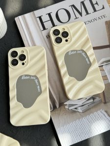 قاب موبایل آیفون موج دار آیینه ای کرم - تصویر 2