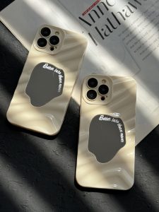 قاب موبایل آیفون موج دار آیینه ای کرم - تصویر 3