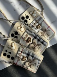 قاب موبایل سامسونگ میکی باربری جاکارتی دار + بندست بلند - تصویر 2