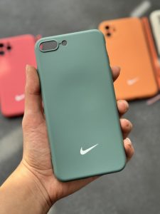 قاب موبایل آیفون نایک سیلیکونی + بندست ( 3010 ) - تصویر 3