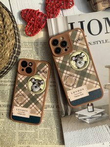 قاب موبایل آیفون باربری وینتیج استایل سگ قهوه ای محافظ لنزدار - تصویر 2