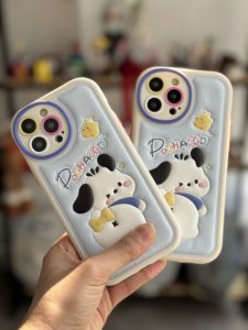 قاب موبایل آیفون توله سگ پوچاکوی چرمی برجسته - تصویر 3