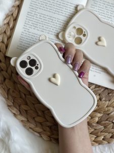 قاب موبایل آیفون گوش قلبی تک قلب کرمی