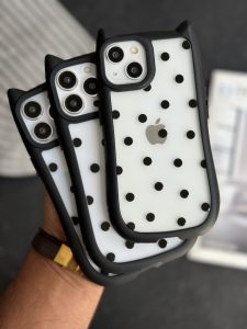 قاب موبایل آیفون گربه خال مشکی گوش دار پشت بیرنگ - تصویر 2