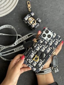 قاب موبایل ( آیفون - سامسونگ ) دیور آویز یک طرفه لوگو فلزی جاکارتی دار - تصویر 2