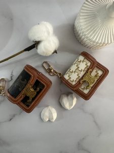 کاور ایرپاد کلین چرمی قفل فلزی - تصویر 3