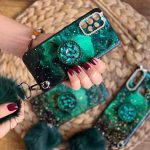 قاب موبایل سامسونگ ماربل پام پام یشمی نگین دار + پام پام + پاپ سوکت - تصویر 3