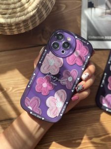 قاب موبایل آیفون گل لوندر بنفش آبرنگی محافظ لنزدار