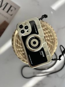 قاب موبایل آیفون دوربین آنالوگ کلاسیک محافظ لنزدار + بند بلند - تصویر 2