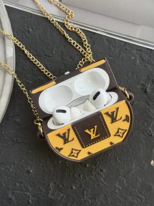 کاور ایرپاد لویی ویتون گرد سیلیکونی + بند بلند زنجیری - تصویر 3