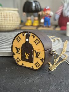 کاور ایرپاد لویی ویتون گرد سیلیکونی + بند بلند زنجیری - تصویر 2