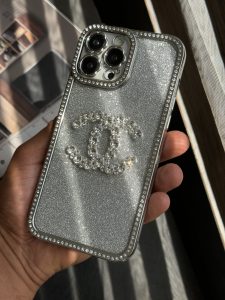 قاب موبایل آیفون شنل نگین دار برجسته براق نقره ای