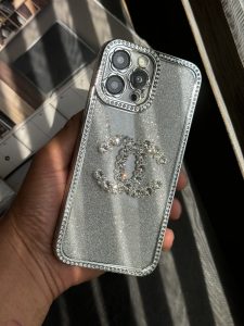 قاب موبایل آیفون شنل نگین دار برجسته براق نقره ای - تصویر 3