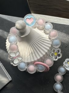 بند و آویز توپی بابونه و پروانه - تصویر 2