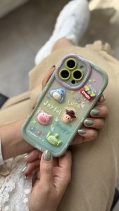 قاب موبایل آیفون توی استوری برجسته سبز - تصویر 2