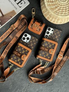 قاب موبایل سامسونگ لویی ویتون بگی والت جاکارتی - تصویر 3