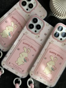 قاب موبایل آیفون خرگوش بانی گاردن گل رز ریز جاکارتی و بندست - تصویر 3