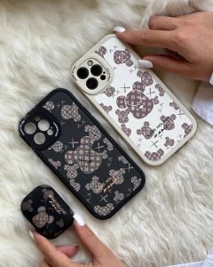 قاب موبایل آیفون خرس کاواس لویی ویتون