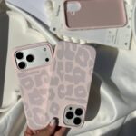قاب موبایل آیفون سیلیکونی پلنگ صورتی - Image 3