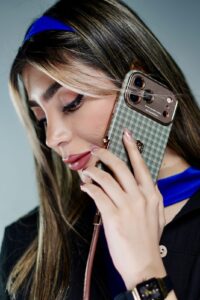 قاب موبایل آیفون چهارخونه سبز این نیز بگذرد + بندست - تصویر 3